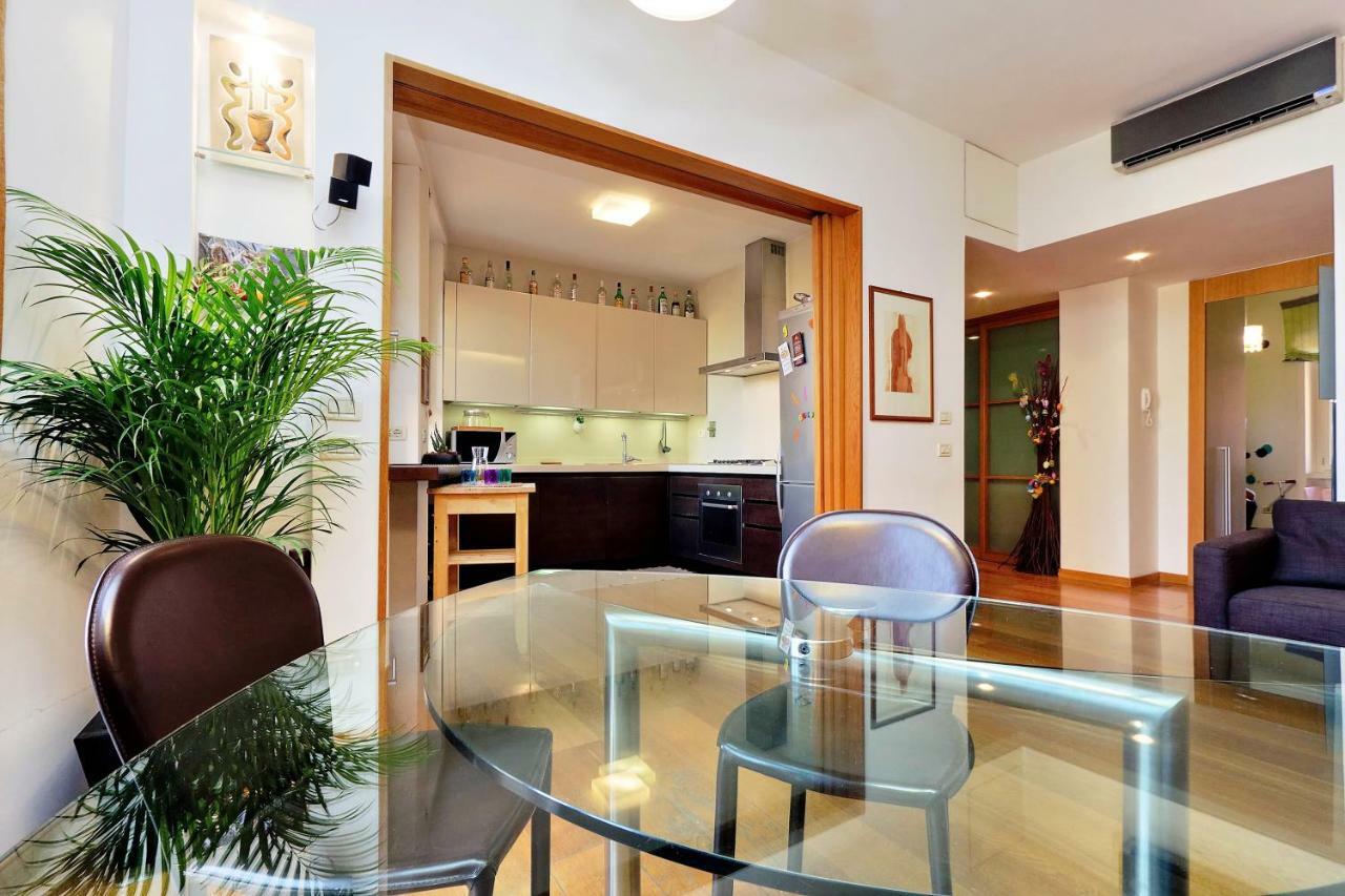 Angelico Family Apartment Рим Екстер'єр фото