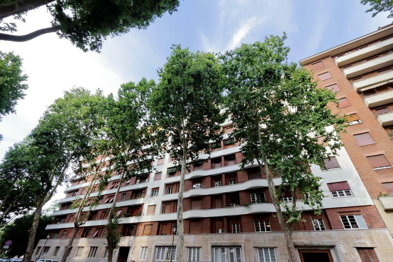 Angelico Family Apartment Рим Екстер'єр фото
